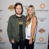 A.J. Buckley et sa compagne Abigail Ochse à Los Angeles, le 3 avril 2011.