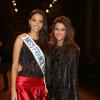 Flora Coquerel (Miss France 2014) et Malika Ménard au défilé de mode Oscar Carvallo Haute Couture Printemps-Ete 2014, à la mairie du 4e arrondissement à Paris, le 21 janvier 2014