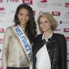 Flora Coquerel (Miss France 2014) et Sylvie Tellier enceinte lors du 93e Grand Prix d'Amérique à l'Hippodrome de Vincennes, le 26 janvier 2014