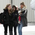 Exclusif - Gisele Bündchen, son mari Tom Brady et leurs enfants Vivian et Benjamin, quittent Boston en avion privé. Le 22 janvier 2014.