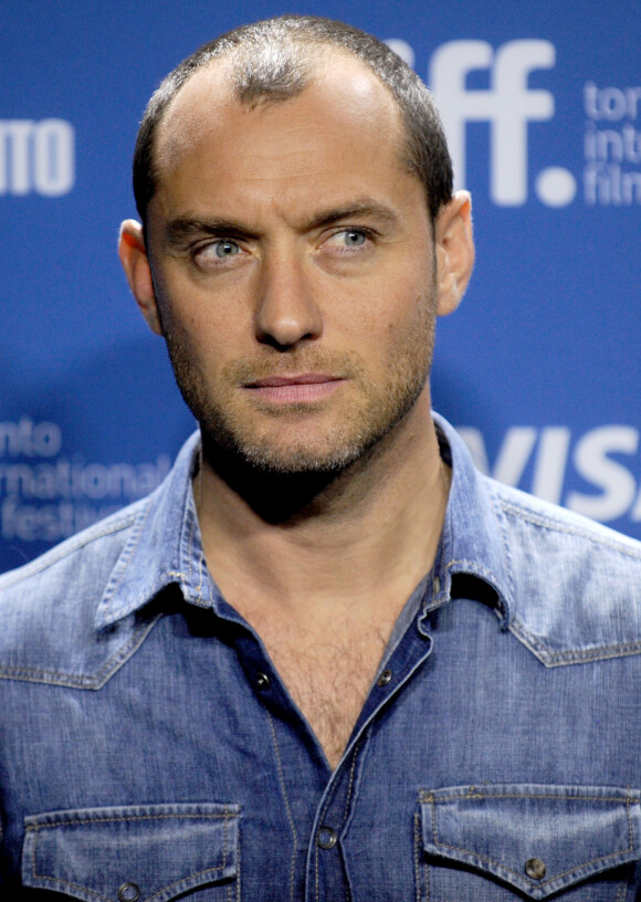 Jude Law en conférence de presse pour le film 'Dom Hemingway' lors du festival du film de Toronto le 9 septembre 2013