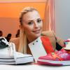 Marion Bartoli lançait le 27 janvier 2014 au salon Who's Next à Paris sa collection de Wingista, petit accessoire de mode pour les chaussures, en compagnie de Kelly Vedovelli