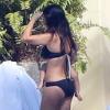 Exclusif - Kourtney Kardashian et sa fille Penelope se relaxent avec des amis au bord d'une piscine dans la villa du producteur Joe Francis. Mexico, le 22 janvier 2014.
