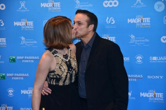Emilie Dequenne amoureuse avec son compagnon Michel Ferracci à la 4ème Cérémonie des Magritte du Cinéma, au Square à Bruxelles, le 1er février 2014.