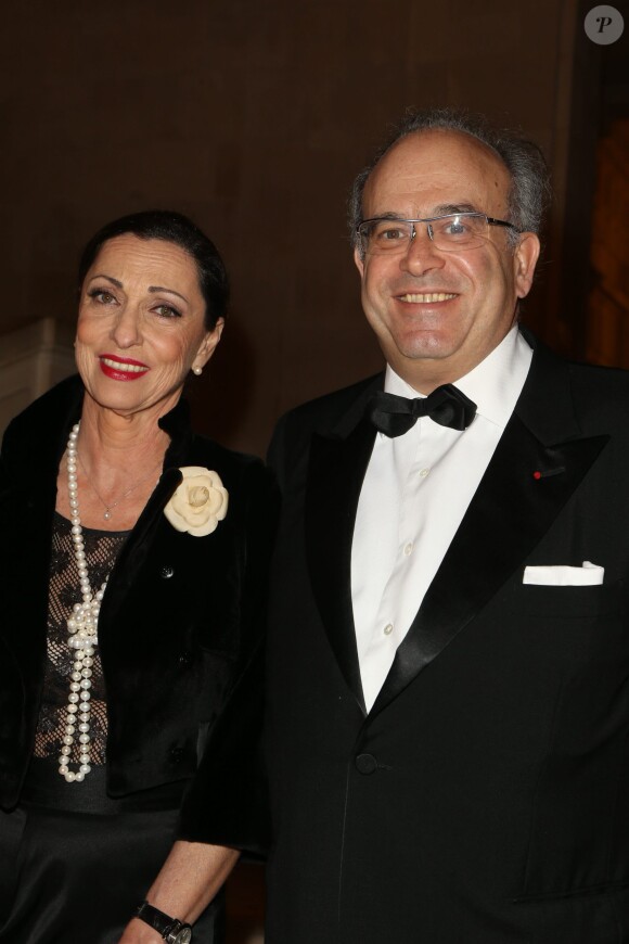 Le Professeur David Khayat et sa femme Jocelyne lors du dîner de gala au profit de la Fondation AVEC au Château de Versailles, le 3 février 2014.