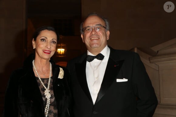 Le Professeur David Khayat et sa femme Jocelyne lors du dîner de gala au profit de la Fondation AVEC au Château de Versailles, le 3 février 2014.
