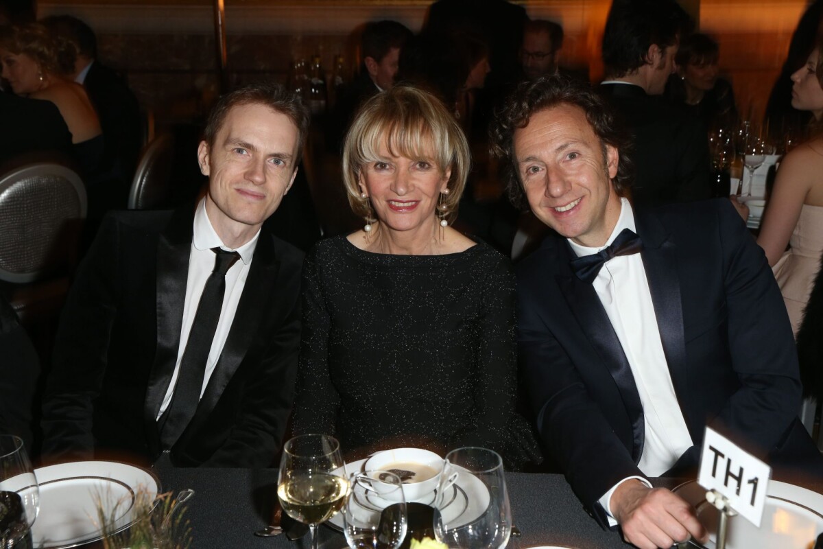 Photo : Alexandre Tharaud, Ève Ruggiéri et Stéphane Bern lors du dîner ...