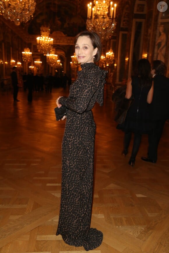 Kristin Scott Thomas lors du dîner de gala au profit de la Fondation AVEC au Château de Versailles, le 3 février 2014.