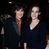 Inès de la Fressange et sa fille Nine d'Urso lors de la soirée organisée par la Maison Roger Vivier célèbrant la sortie du livre "Le Paris du Tout-Paris" d'Alexandra Senes à Paris, le 4 février 2014.