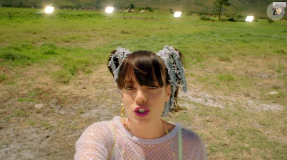 Image extraite du clip "Air Balloon" - réalisé par That Go pour Lily Allen. Février 2014.