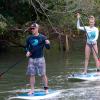 LeAnn Rimes et son mari Eddie Cibrian font du surf et du paddle, à Hawaï, le 3 février 2014.