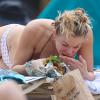 LeAnn Rimes, affamée, et son mari Eddie Cibrian, en tournage à Hawaï, le 6 février 2014.
