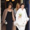 Cara et sa soeur Poppy Delevingne lors du Mariage de Chloe Delevingne et d'Ed Grant à Londres le 7 février 2014.