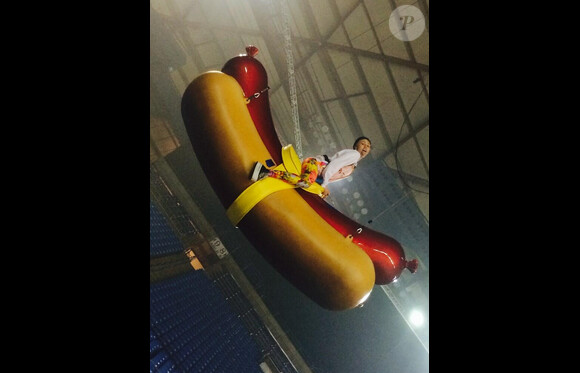 Miley Cyrus en pleines répétitions pour sa grande tournée, Bangerz Tour, prévue pour débuter le 14 février 2014.