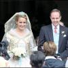 Le prince Jean d'Orléans et la princesse Philomena lors de leur mariage religieux à Senlis le 2 mai 2009