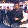 Cyril Hanouna et ses chroniqueurs font la chenille sur le plateau de Tirs croisés sur i>Télé le jeudi 13 février 2014 sur D8