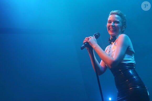 Kylie Minogue radieuse en concert à la Gaîté Lyrique pour le "Colette french kiss Love Music Night" à Paris, le 14 février 2014.