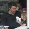 Ben Affleck emmène ses filles Violet et Seraphina déguster un Frozen Yogurt après leur cours de karaté à Santa Monica, le 12 février 2014.