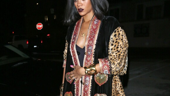 Rihanna, sexy même le dimanche : Impératrice divine pour une virée gourmande
