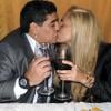 Diego Maradona et Rocio Oliva à Buenos Aires, le 13 juin 2013