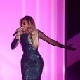 Beyoncé interprète XO sur la scène de l'O2 Arena, lors des Brit Awards 2014. Londres, le 19 février 2014.
