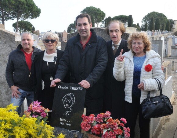 Georges El Assidi, l'ex-secrétaire particulier et chauffeur de Charles Trenet a commémoré le 13e anniversaire de la mort du chanteur lors d'une cérémonie en présence d'amis et de représentants de la municipalité au cimetière ouest de Narbonne le 19 février 2014.