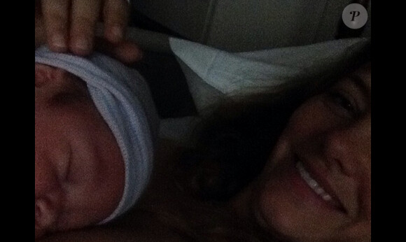 L'actrice Bijou Phillips est devenue maman pour la première fois d'une petite fille, Fianna, née le 14 février 2014.