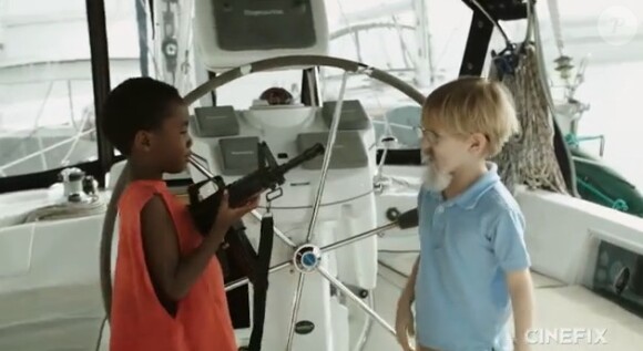 Barkhad Abdi et Tom Hanks dans Capitaine Phillips - Les favoris aux Oscars 2014 parodiés par des enfants.