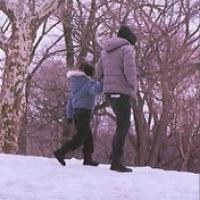 Alizée et Grégoire : Amoureux sous la neige à New York, ils chouchoutent Annily