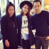 Jessica Alba, de passage à Paris pour la Fashion Week, a rendu visite à ses amis Carol Lim et Humberto Leon, directeurs artistiques de Kenzo. Paris, le 28 février 2014.