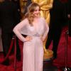 Julie Delpy, portant une robe Jenny Packham, lors de la 86e cérémonie des Oscars à Hollywood, le 2 mars 2014.