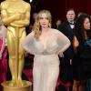 Julie Delpy, portant une robe Jenny Packham, lors de la 86e cérémonie des Oscars à Hollywood, le 2 mars 2014.