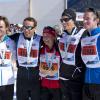 Pippa Middleton entre son frère James et son petit ami Nico Jackson à l'arrivée de l'Endagin Marathon le 10 mars 2013 en Suisse.