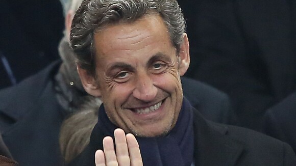 France-Pays-Bas : Nicolas Sarkozy et M. Pokora supporters heureux des Bleus