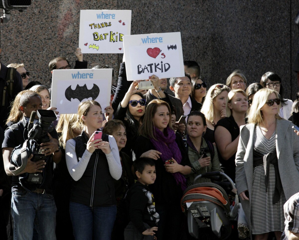 Photo Miles Scott, 5 ans et atteint de leucémie, est transformé en