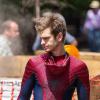 Andrew Garfield sur le tournage de The Amazing Spider-Man 2 à New York le 22 juin 2013