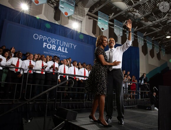 Les époux Barack Obama rencontre les étudiants de Coral Reef, à Miami en Floride, le vendredi 7 mars 2014.