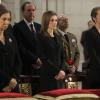La reine Sofia, la princesse Letizia très émue, l'infante Elena d'Espagne et le roi Juan Carlos Ier, lors de la cérémonie d'hommage aux victimes des attentats de Madrid, en la Cathédrale de l'Almudena, à Madrid, le 11 mars 2014.