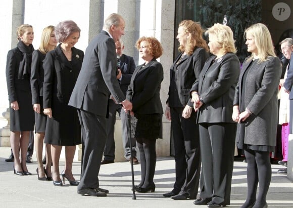 La reine Sofia, la princesse Letizia, l'infante Elena d'Espagne et le roi Juan Carlos Ier, lors de l'émouvante cérémonie d'hommage aux victimes des attentats de Madrid, en la Cathédrale de l'Almudena, à Madrid, le 11 mars 2014.