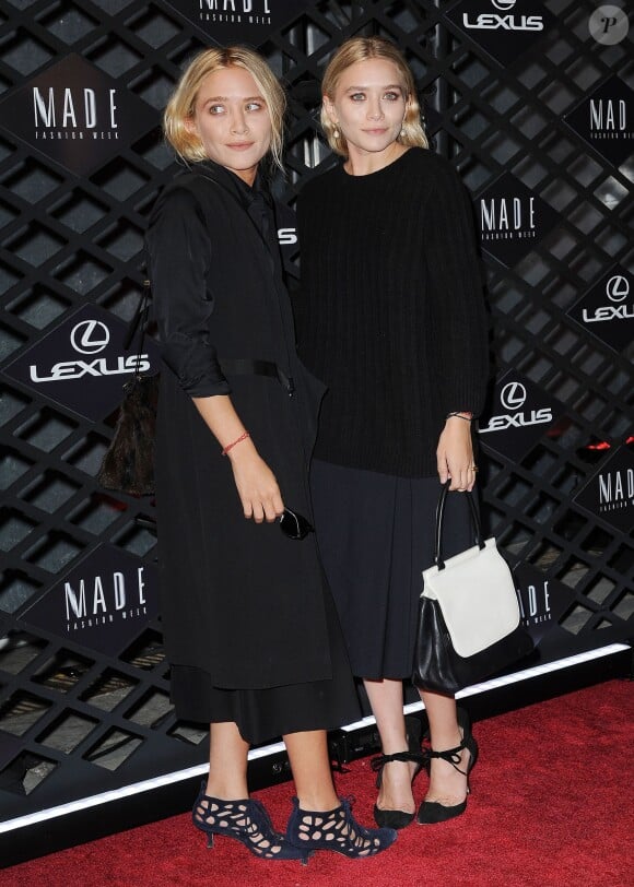 Mary-Kate Olsen et Ashley Olsen lors de la soirée Lexus Design Disrupted à New York le 5 septembre 2013