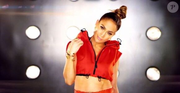 Jennifer Lopez dans le clip de I Luh Ya PaPi.