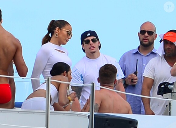 Jennifer Lopez sur le tournage de son clip à Miami, le 12 février 2014.