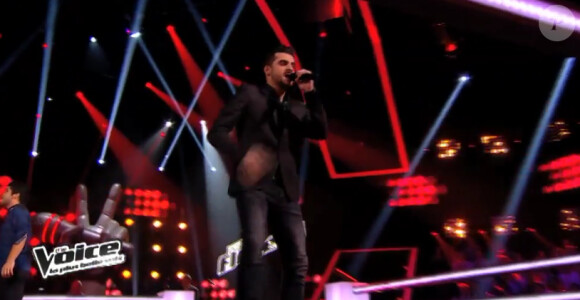 Battle entre Bruno Moreno et Jérémy Ichou dans "The Voice 3" sur TF1 le samedi 15 mars 2014.