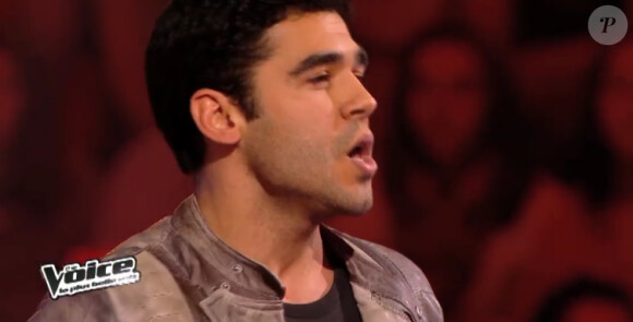 Septième battle entre Adrien et Santo Barracato dans "The Voice 3" sur TF1 le samedi 15 mars 2014.