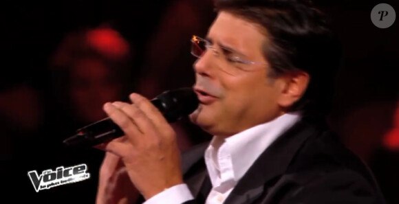 Septième battle entre Adrien et Santo Barracato dans "The Voice 3" sur TF1 le samedi 15 mars 2014.