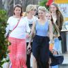 Jennie Garth dans les rues de Los Angeles avec ses filles Luca Bella Facinelli, Fiona Eve Facinelli et Lola Ray Facinelli, le 13 mars 2014.