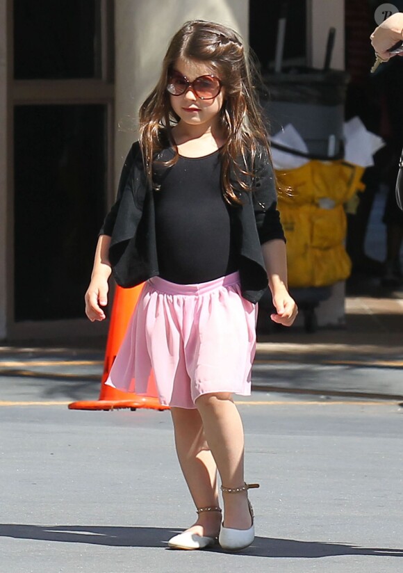 Sarah Michelle Gellar en compagnie de sa fille Charlotte à Los Angeles, le 15 mars 2014.