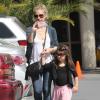 Sarah Michelle Gellar emmène sa fille Charlotte à son cours de danse à Los Angeles le 15 mars 2014.