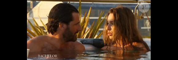 Rendez-vous torride pour Alix, dans un bain à remous avec Paul (Bachelor 2014, épisode 4 diffusé sur NT1 le lundi 17 mars 2014.)