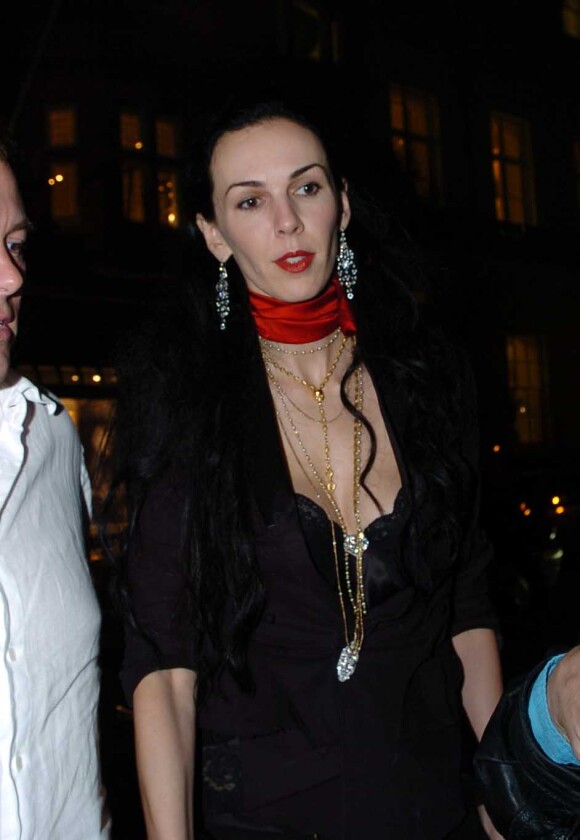 L'Wren Scott à l'anniversaire de Jade Jagger à Londres. Le 21 octobre 2004.